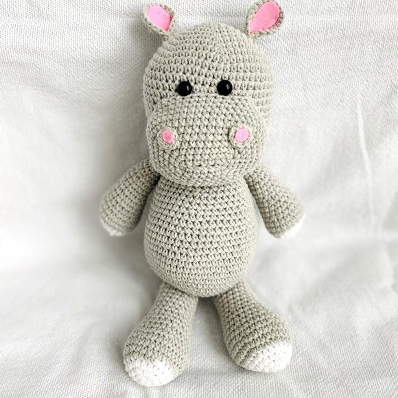 NEW-Handmade crochet hippo - Picture 1 of 4